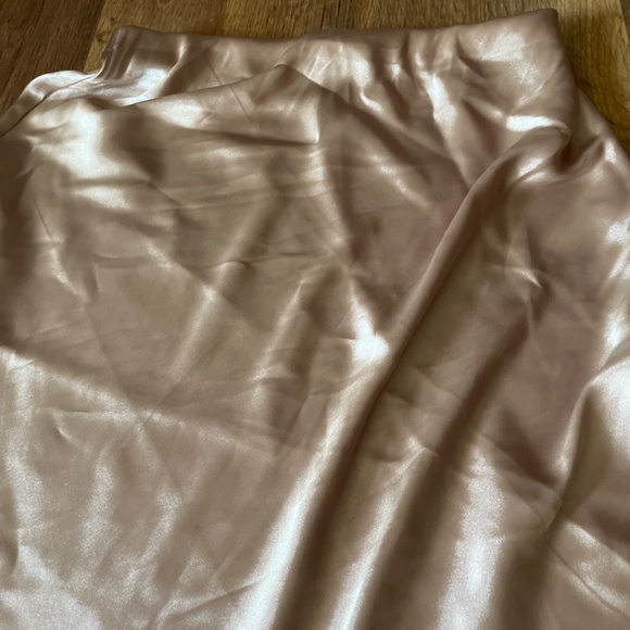 Slip skirt - Picture 2 of 2